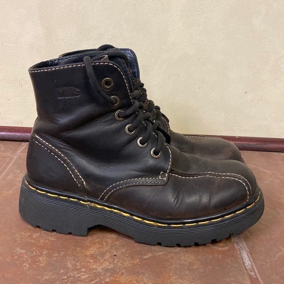 Dr. Martens Other - Doc Martens AW004 Brown Leather Boots size 6